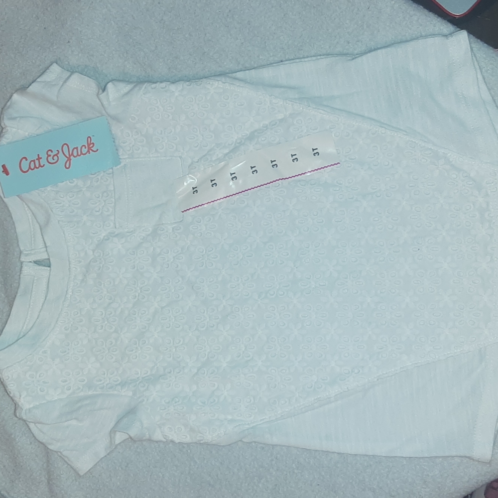 NWT! 3T white Cat & Jack shirt